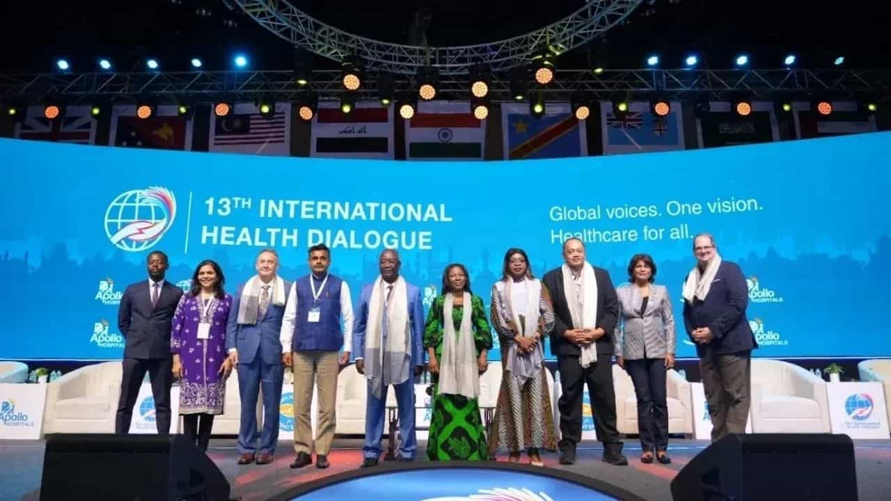 ஆண்டின் 365 நாட்களும் 24×7 செயல்படும் அப்போலோ மருத்துவமனைகள் - எதிர்கால மருத்துவமனை திட்டம் அறிவிப்பு ஆண்டின் 365 நாட்களும் 24×7 செயல்படும் அப்போலோ மருத்துவமனைகள் - எதிர்கால மருத்துவமனை திட்டம் அறிவிப்பு