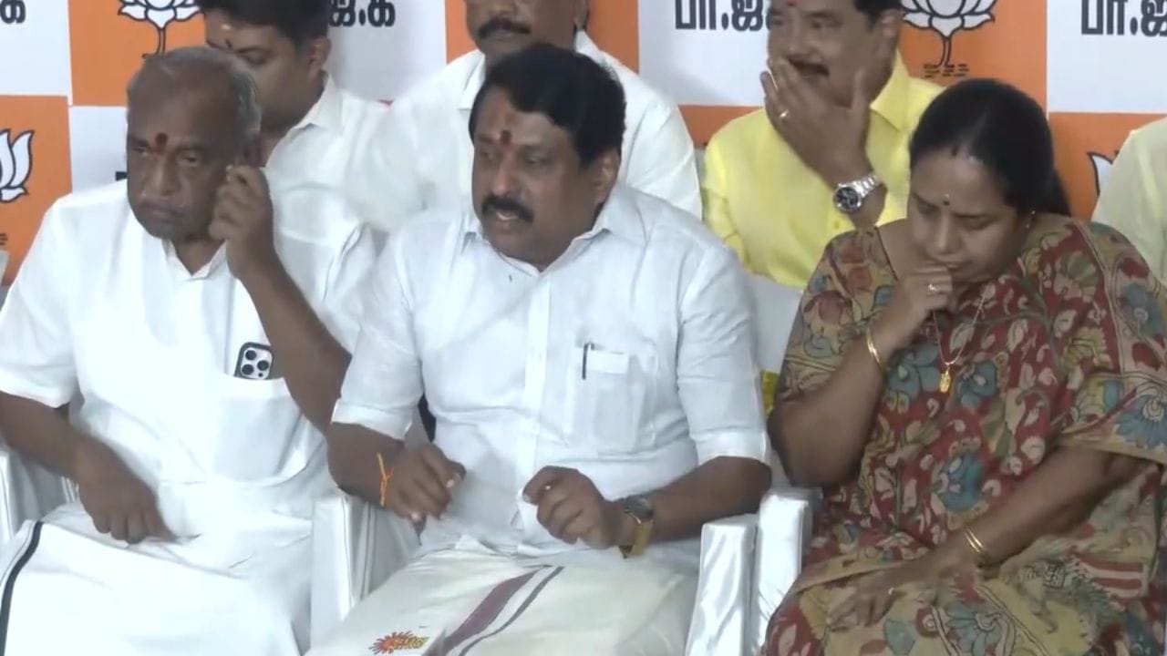 சென்னையில் பாஜக தமிழ்நாடு தேர்தல் அலுவலகம் திறப்பு! சென்னையில் பாஜக தமிழ்நாடு தேர்தல் அலுவலகம் திறப்பு!