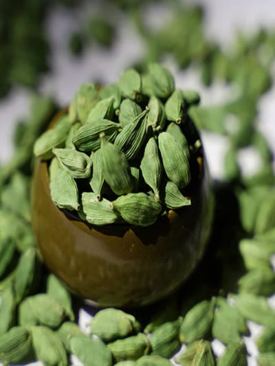 ஏலக்காய் சாப்பிடுவதன் முக்கிய நன்மைகள்..!