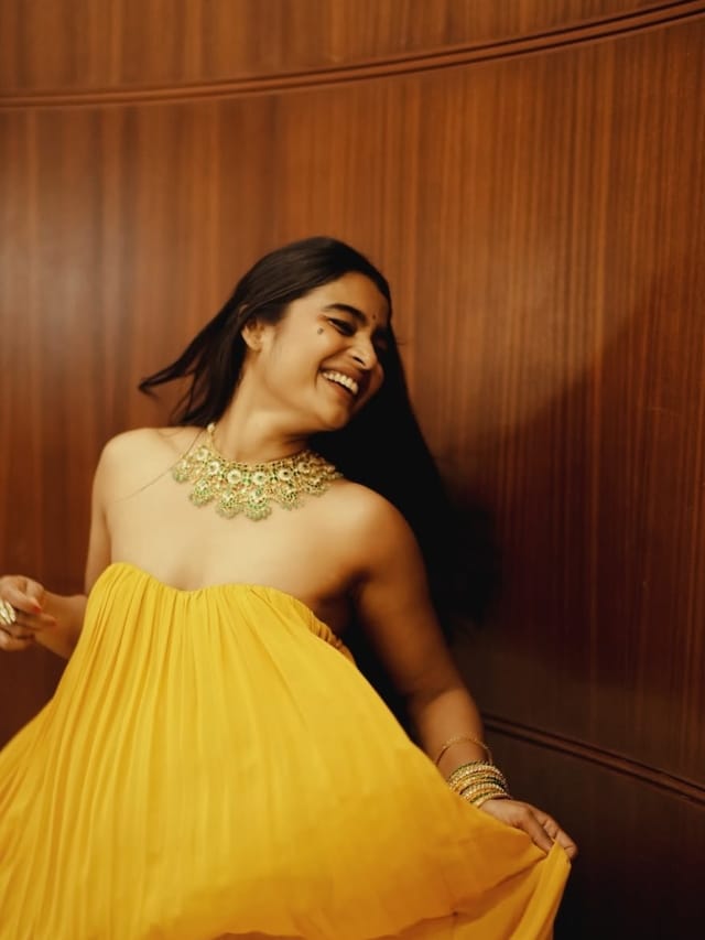 வைரலாகும் மை லார்ட் பட கதாநாயகியின் லேட்டஸ்ட் புகைப்படங்கள்