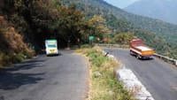 கோடை வெப்பத்தில் பாதுகாப்பான பயணம்... ஓட்டுநர்களுக்கு அறிவுரை..!...