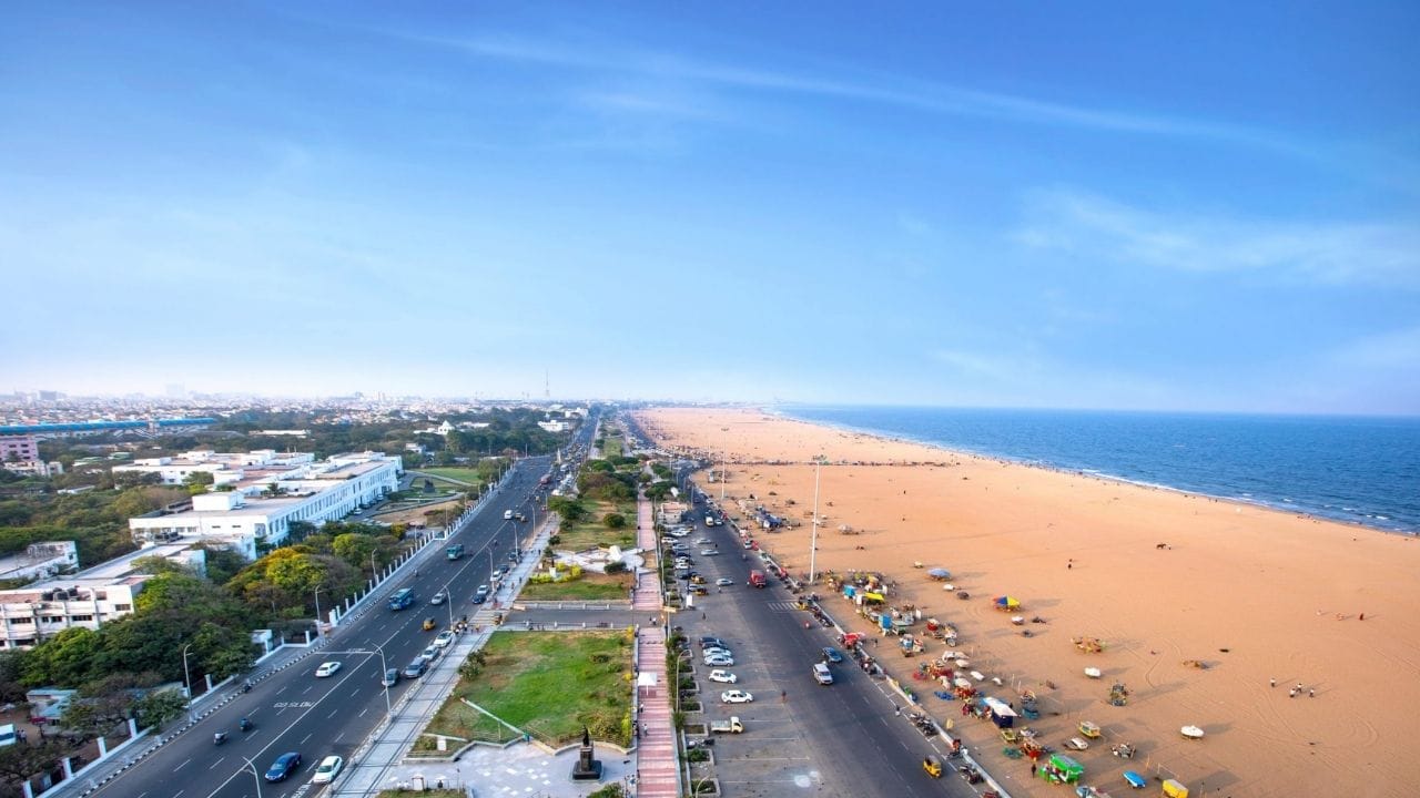 சென்னை மற்றும் புறநகர் பகுதிகளை பொறுத்தவரையில், வானம் ஓரளவு மேகமூட்டத்துடன் காணப்படும். அதிகபட்ச வெப்பநிலை 30° செல்சியஸை ஒட்டியும், குறைந்தபட்ச வெப்பநிலை 21° செல்சியஸை ஒட்டியும்  இருக்கக்கூடும்.