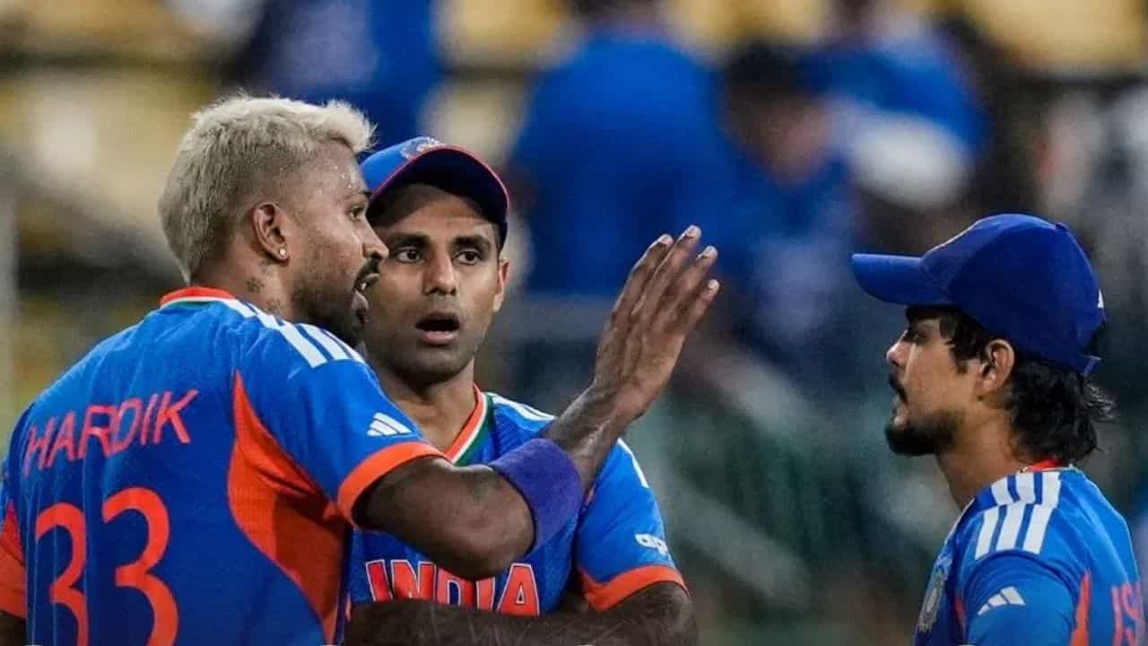 சிக்கலான நிலையில் இந்திய அணி.. ரன் ரேட்டை அதிகரிப்பதே ஒரே வழி.. சவால்கள் என்ன? சிக்கலான நிலையில் இந்திய அணி.. ரன் ரேட்டை அதிகரிப்பதே ஒரே வழி.. சவால்கள் என்ன?