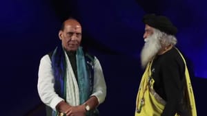 ஈஷா யோகா மையத்தில் தொடங்கிய மகா சிவராத்திரி விழா –  பிரபலங்கள் பங்கேற்பு