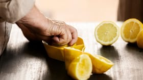 Lemon Peel Use: எலுமிச்சைத் தோலை வீணாக்காதீர்கள்.. இப்படி யூஸ் பண்ணா! வீடு பளபளக்கும்!...