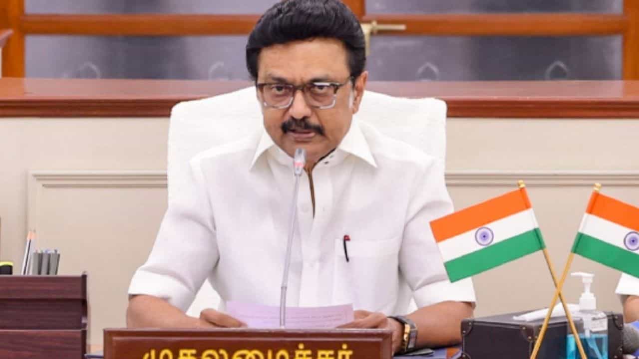 ரயில்வே திட்டங்களுக்கான நிதியை உடனடியாக விடுவிக்க வேண்டும் - முதல்வர் ஸ்டாலின் பிரதமருக்கு கடிதம்..