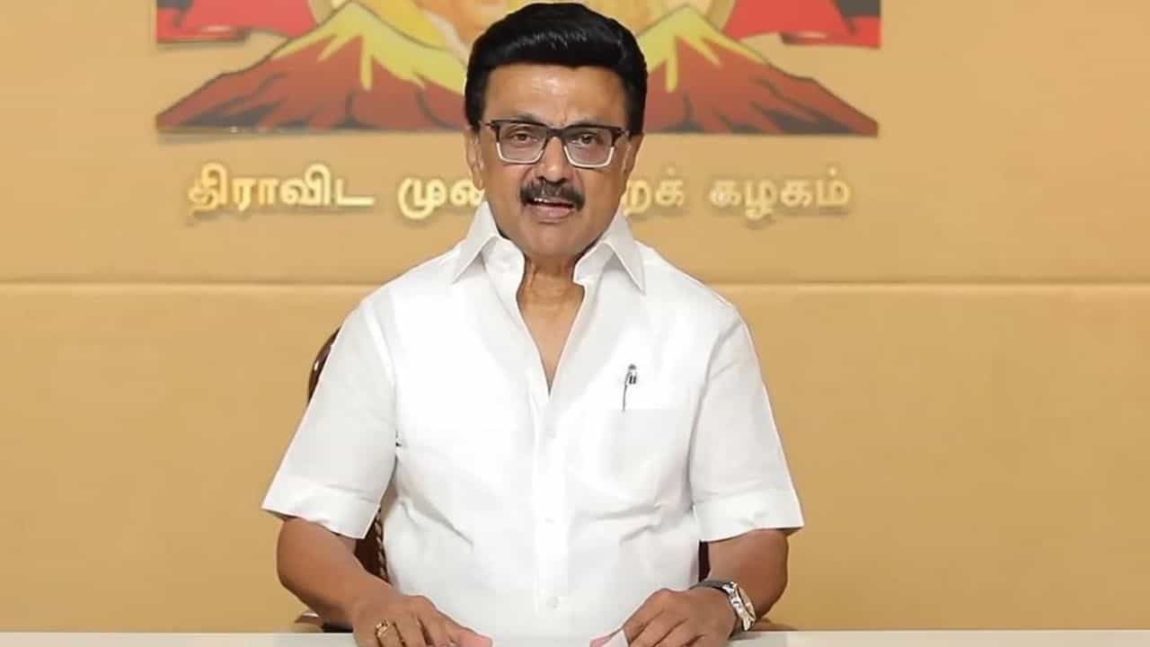 திமுக விருப்ப மனு நாளை முதல் விநியோகம்.. 23ம் தேதி முதல் வீடு, வீடாக பிராசாரம்.. பரபரக்கும் தேர்தல் களம்!! திமுக விருப்ப மனு நாளை முதல் விநியோகம்.. 23ம் தேதி முதல் வீடு, வீடாக பிராசாரம்.. பரபரக்கும் தேர்தல் களம்!!