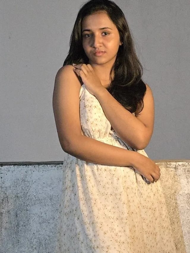 விருதுகளின் மீதான மரியாதை குறைகிறது - கைதி மோனிகா வருத்தம்