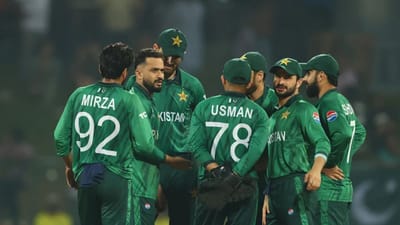 வெளியேறிய பாகிஸ்தான்.. அரையிறுதிக்கு முன்னேறிய நியூசிலாந்து!