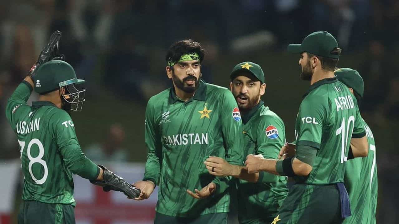 PAK vs SL: பாகிஸ்தான் அரையிறுதி கனவு.. ஆப்பு வைக்குமா மழை..? வானிலை யாருக்கு சாதகம்?