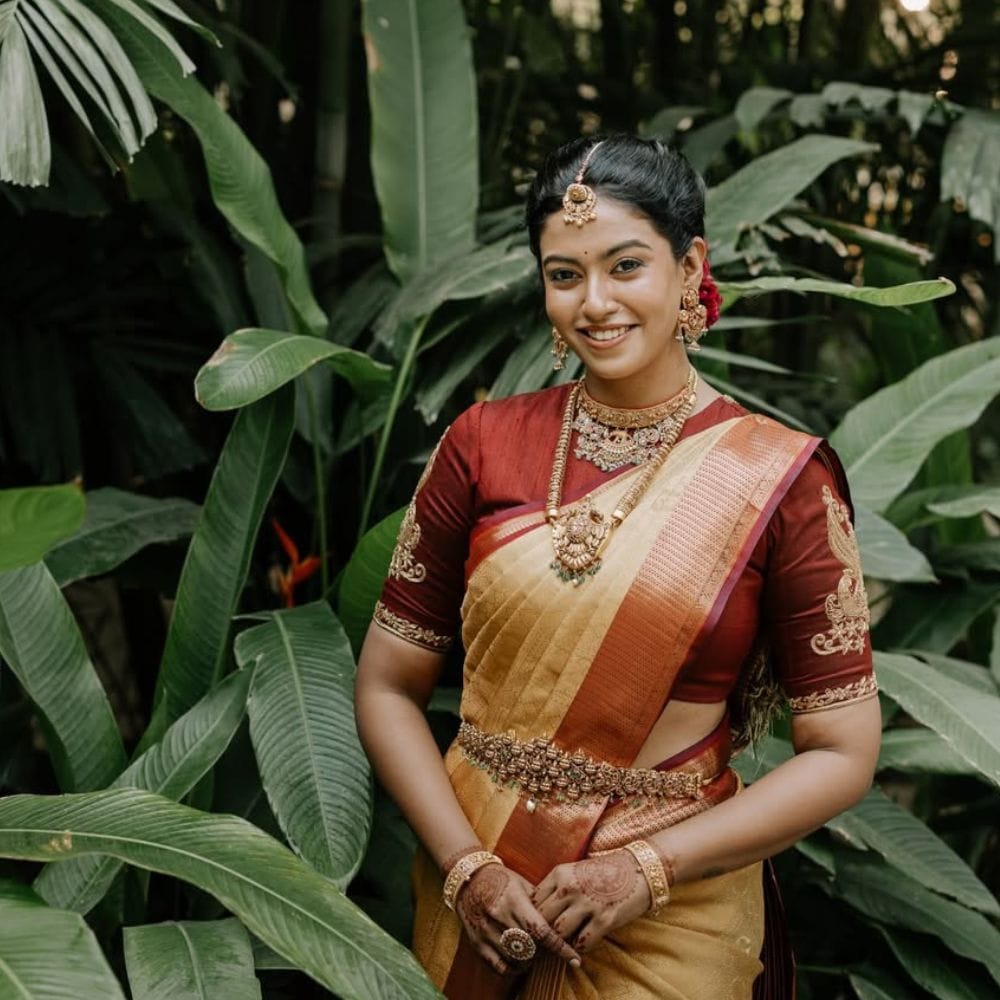 தமிழ் தனியார் தொலைக்காட்சியான விஜய் டிவியில் கடந்த 2019- முதல் 2023ம் ஆண்டுவரை வெளியான பாரதி கண்ணம்மா என்ற சீரியலில் நடித்து பிரபலமானவர் ரோஷ்ணி ஹரிப்ரியன். இந்த சீரியலில் கண்ணம்மா வேடத்தில் நடித்த இவர், இதிலிருந்து பாதியில் விலகினார். இதையடுத்து தமிழ் சினிமாவின் பக்கம் சென்றார்.