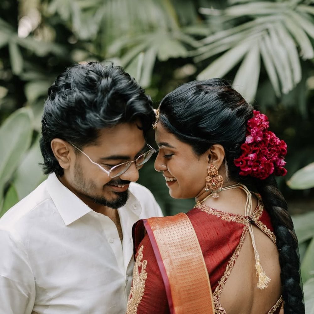 அந்த வகையில் பின் சினிமாவில் கதாநாயகியாகவே நடிக்க தொடங்கிய இவர், சீரியலில் நடிக்க ஆர்வம் காட்டவில்லை. மேலும் இவரை லீட் கதாநாயகியாக கொண்டு கடந்த 2025ம் ஆண்டில் வெளியான திரைப்படம்தான் மெட்ராஸ் மேட்ரிமோனி. இந்த படமானது பாசிட்டிவ் விமர்சனங்களை பெற்றிருந்தது. மேலும் தலைவன் தலைவி படத்தில் விஜய் சேதுபதியின் தங்கையாக நடித்திருந்தார்.