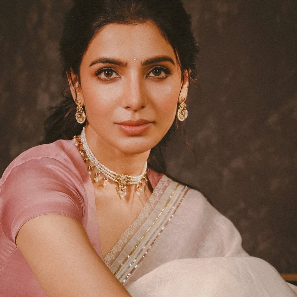 அந்த வகையில் தற்போது சமந்தா அடுத்த படத்திற்காகவும் தயாராகிவருகிறார். மேலும் இவர் சமீபத்தில் நேர்காணல் ஒன்றில் கலந்துகொண்டிருந்தனர். அந்த நேர்காணலில் பேசிய இவர், தனது சமூக ஊடக பயன்பாடு மற்றும் தன்னை பற்றி தவறாக பேசுபவர்கள் குறித்து மனம் திறந்துள்ளார்.