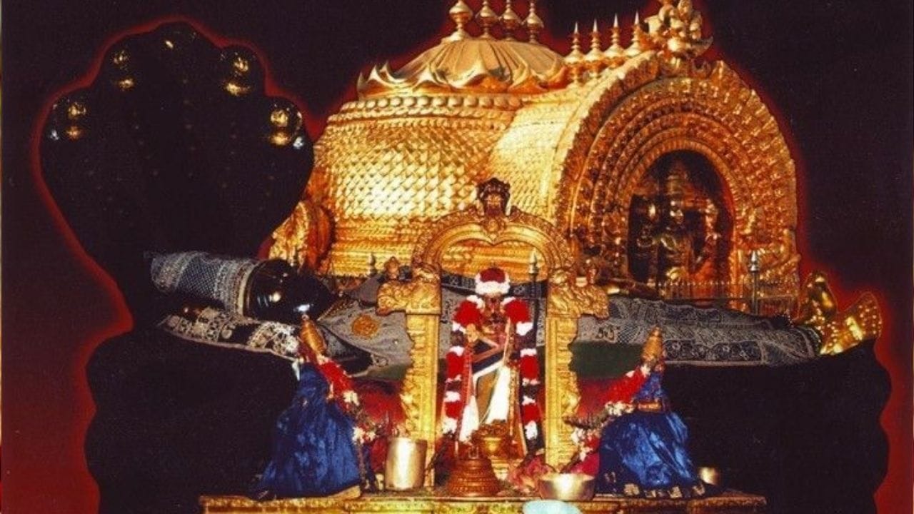 வெள்ளிக்கிழமை சிறப்புத் தானம்: வெள்ளிக்கிழமைகளில் வெள்ளைச் சந்தனம், பச்சரிசி, வெள்ளை ஆடைகள், மல்லிகை போன்ற வெள்ளை மலர்கள், வெள்ளி, வைரம், நெய், தங்கம், தயிர், நறுமணப் பொருட்கள் மற்றும் சர்க்கரை ஆகியவற்றை தட்சிணையுடன் சேர்த்து ஒரு சிறுமிக்கோ அல்லது ஒரு கண் குறைபாடு உள்ளவருக்கோ தானமாக வழங்கலாம். இந்த எளிய பரிகாரங்களை நம்பிக்கையுடன் பின்பற்றுவதன் மூலம், சுக்கிர தோஷத்தின் தாக்கத்தைக் குறைத்து வாழ்வில் மகிழ்ச்சியையும், வளத்தையும் பெற முடியும்.