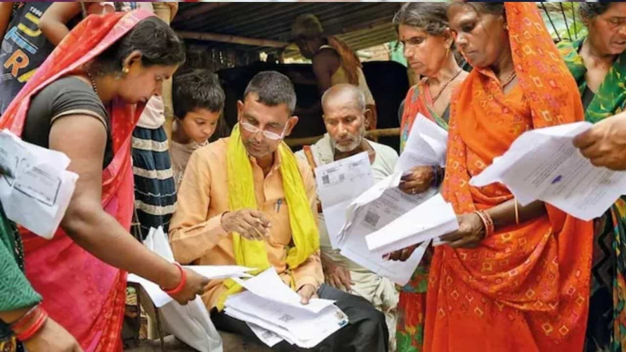 தமிழகத்தில் 5.67 கோடி வாக்காளர்கள்.. மீண்டும் விண்ணப்பிப்பது எப்படி?