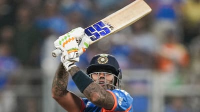 சூர்யகுமார் யாதவ் அதிரடி... யுஎஸ்ஏவுக்கு 162 ரன்கள் இலக்கு