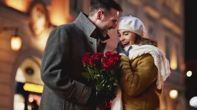 ரோஜாவுடன் தொடங்கும் காதலர் தின வாரம்.. இதோ காலண்டர்!