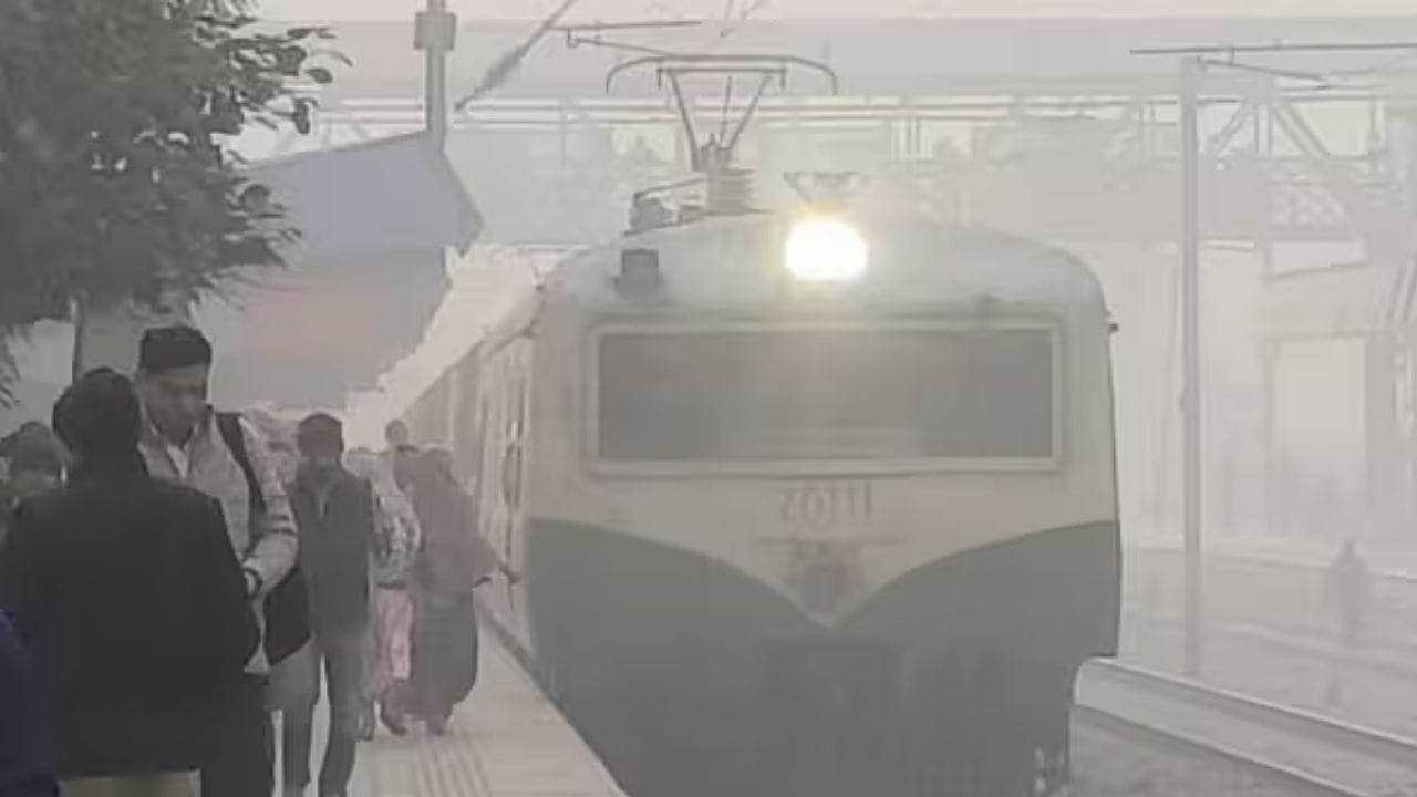 தமிழகத்தில் 07-02-2026 முதல் 11-02-2026 வரை தமிழகம், புதுவை  மற்றும் காரைக்கால் பகுதிகளில் வறண்ட வானிலை நிலவக்கூடும். நீலகிரி, திண்டுக்கல், சேலம், ஈரோடு, கிருஷ்ணகிரி, தர்மபுரி, திருப்பத்தூர், வேலூர் மற்றும்  ராணிபேட்டை மாவட்டங்களில் ஓரிரு இடங்களில் அதிகாலை வேளையில் மிதமான பனிமூட்டம் காணப்படும். 
