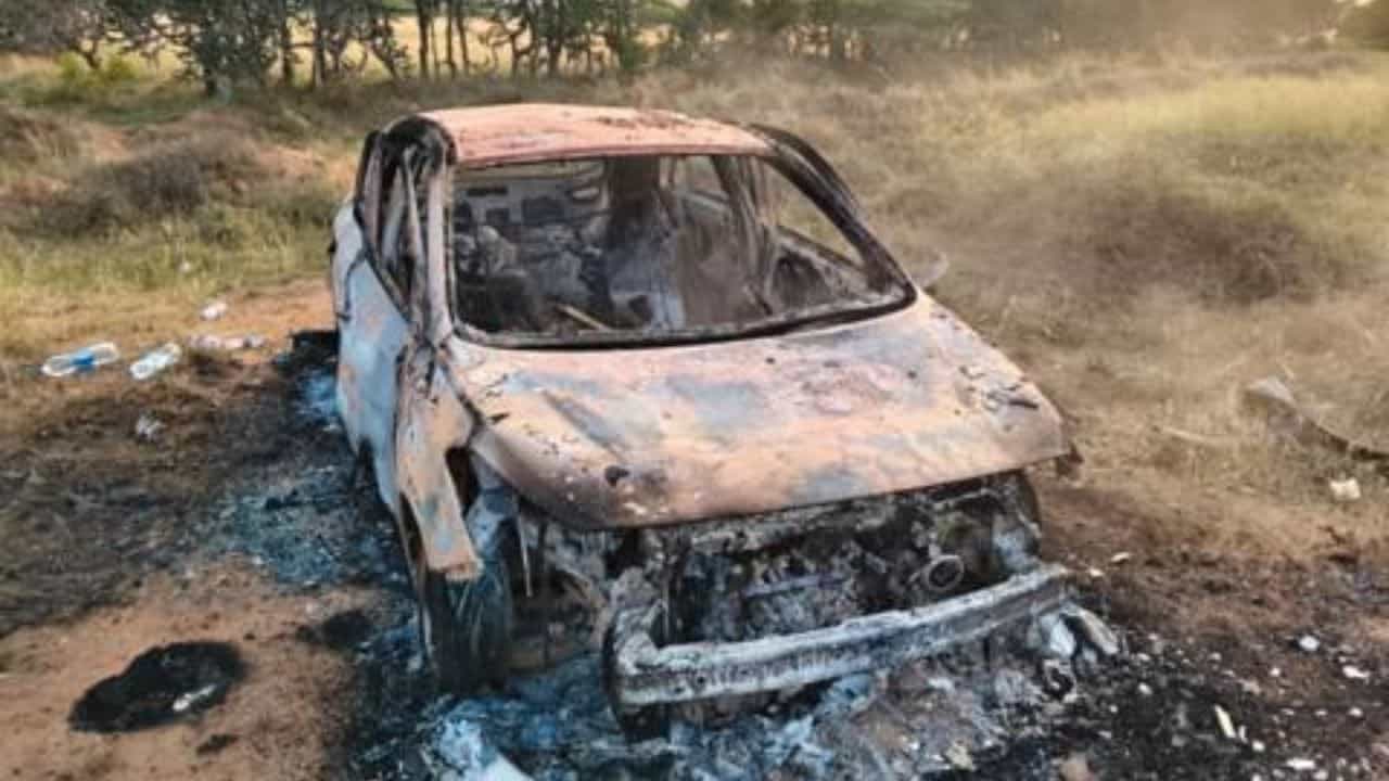 காரில் எரிந்த நிலையில் முன் இருக்கையில் ஆண்.. பின் இருக்கையில் இரு குழந்தைகளுடன் பெண் சடலம்.. மனதை ரணமாக்கும் சம்பவம்!