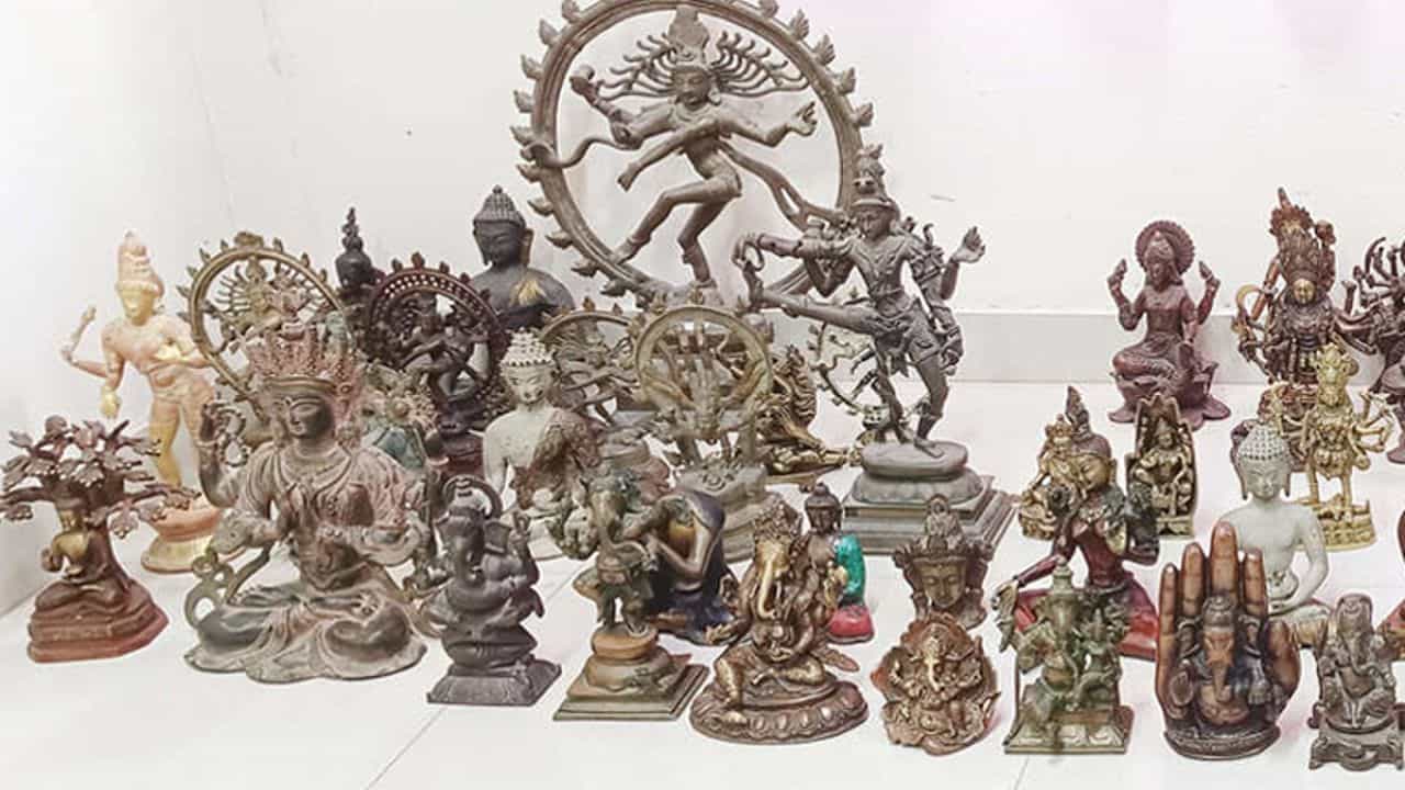 திருவண்ணாமலையில் 53 வெண்கல சுவாமி சிலைகள் கடத்தலா? தேர்தல் பறக்கும் படை விசாரணை!