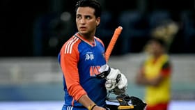 IND vs ENG Semi Final: அரையிறுதியில் மீண்டும் ஒரு அசால்ட்.. சொற்ப ரன்களில் அபிஷேக் அவுட்!...