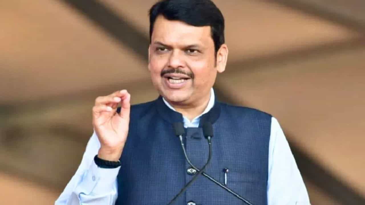 2047 ஆம் ஆண்டுக்குள் 5 டிரில்லியன் டாலர் பொருளாதாரத்தை அடைவதே இலக்கு.. Money9 உச்சி மாநாட்டில் முதல்வர் தேவேந்திர பட்னாவிஸ் திட்டவட்டம்..