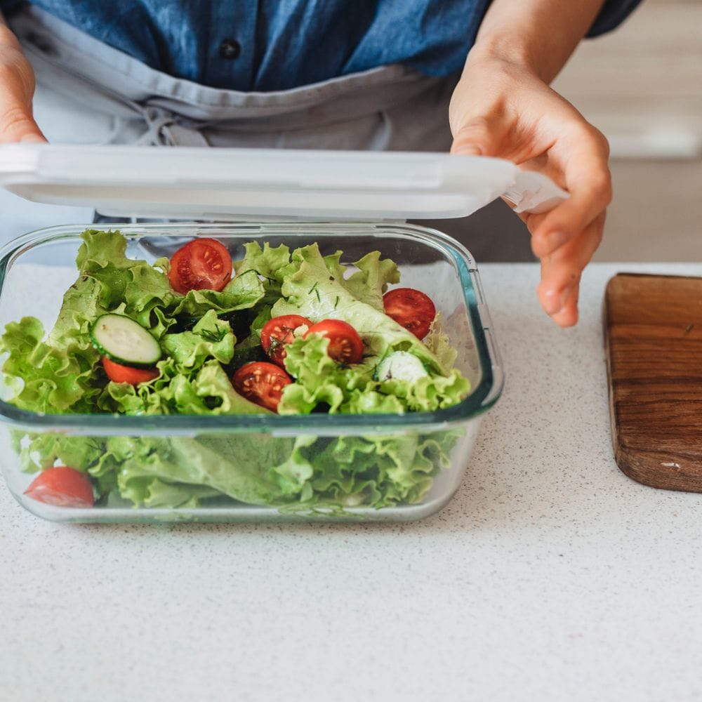 ஸ்டீல் டப்பாக்கள் மிகவும் பாதுகாப்பானவை
இதில் BPA போன்ற ஆபத்தான வேதிப்பொருட்கள் இல்லை
சூடான உணவையும் நம்பிக்கையுடன் வைக்கலாம்
பல ஆண்டுகள் நீடிக்கும் தன்மையும் உள்ளது.