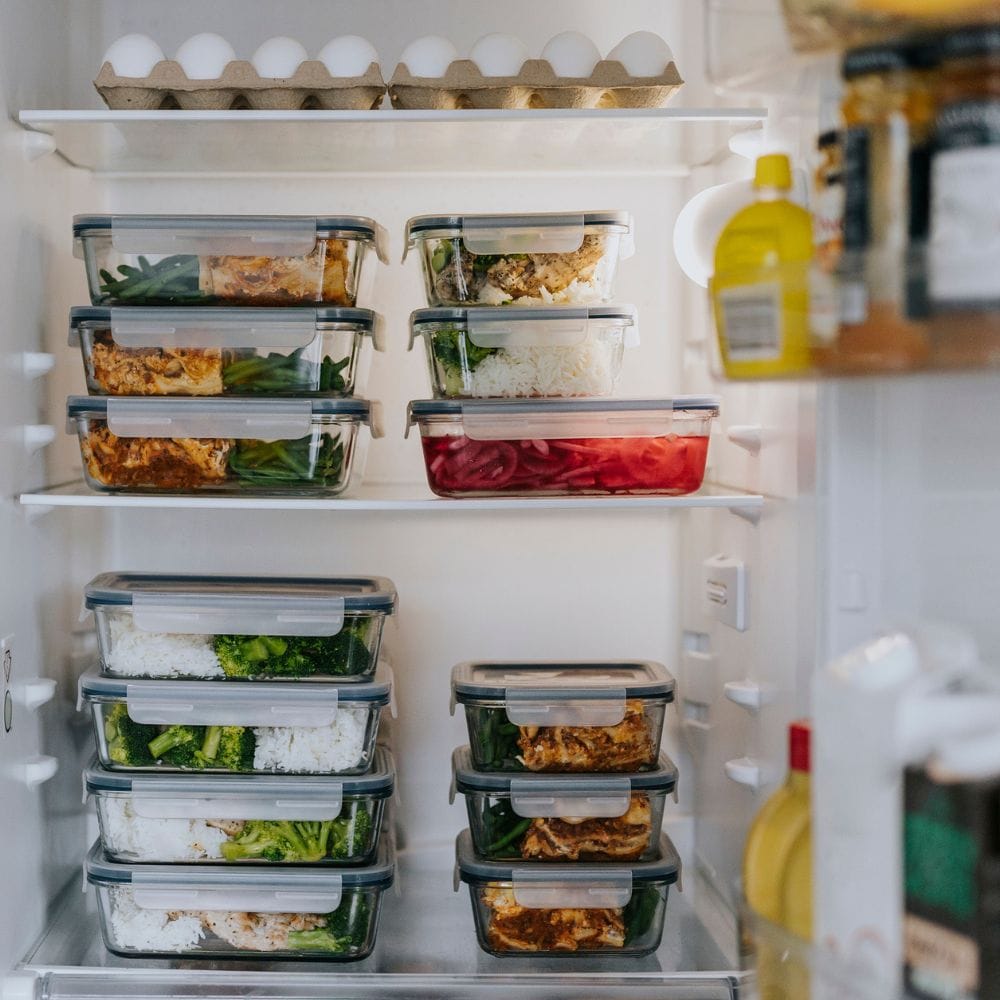 ஸ்டீலை மைக்ரோவேவில்
பயன்படுத்த முடியாது என்பதே குறை
புளிப்பான உணவுகளை நீண்ட நேரம் வைத்தால்
சுவையில் சிறிய மாற்றம் ஏற்படலாம்.