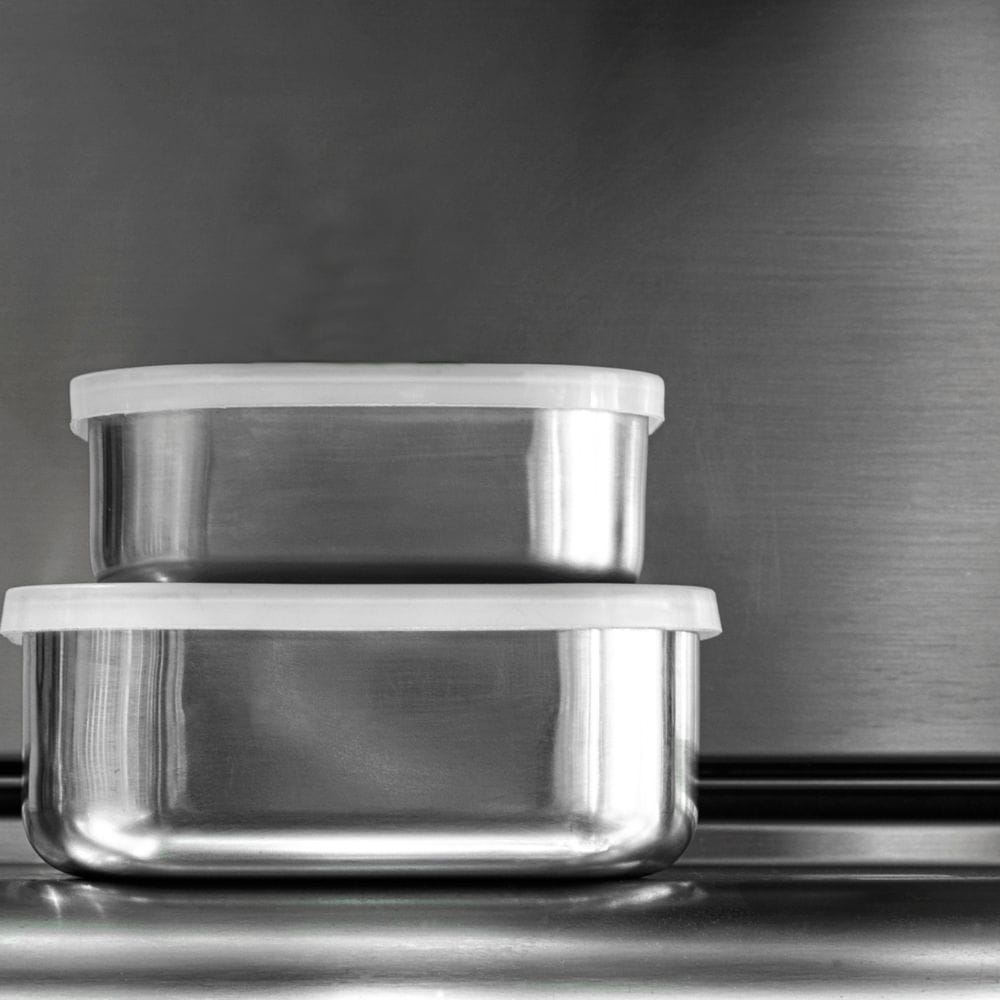 கண்ணாடி டப்பாக்கள் உணவின்
அசல் சுவை மற்றும் தன்மையை காக்கும்
மைக்ரோவேவில் நேரடியாக வைத்து
எளிதாக சூடுபடுத்த முடியும்.