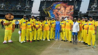 CSK ROAR 2026: சேப்பாக்கத்தில் குவிந்த முன்னாள் சிஎஸ்கே வீரர்கள்.. அடியெடுத்து வைத்த தோனி.. அதிர்ந்த அரங்கம்!
