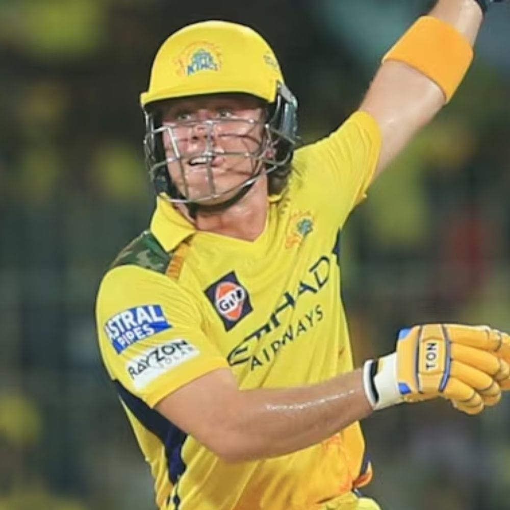 பிரெவிஸ் தென்னாப்பிரிக்கா அணிக்காக சர்வதேச கிரிக்கெட்டின் மூன்று வடிவங்களிலும் விளையாடுகிறார். இதுவரை, அவர் நான்கு டெஸ்ட் போட்டிகள், ஒன்பது ஒருநாள் போட்டிகள் மற்றும் 30 டி20 சர்வதேசப் போட்டிகளில் விளையாடியுள்ளார். அவர் ஆறு டெஸ்ட் இன்னிங்ஸ்களில் 138 ரன்களும், ஒன்பது ஒருநாள் இன்னிங்ஸ்களில் 230 ரன்களும் எடுத்துள்ளார். மீதமுள்ள 28 டி20 சர்வதேச இன்னிங்ஸ்களில், பிரெவிஸ் 26.80 சராசரி மற்றும் 163.23 ஸ்டிரைக் ரேட்டுடன் 697 ரன்களைக் குவித்துள்ளார்.