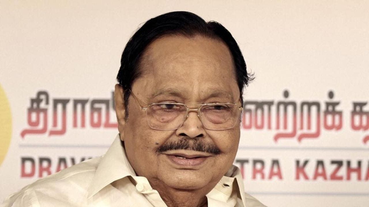 இதேபோல, பொதுப் பணித் துறை,  சட்டத்துறை,  நீர்வளத்துறை  உள்ளிட்ட பல்வேறு துறைகளில் அமைச்சராகவும்  இருந்து வந்தார். கடந்த 1971 ஆம் ஆண்டு  நடைபெற்ற சட்டமன்றத் தேர்தலில் காட்பாடி தொகுதியில் களமிறங்கிய துரைமுருகன்  தன்னை எதிர்த்து  போட்டியிட்ட நிறுவன காங்கிரஸ் வேட்பாளர் தண்டாயுதபாணியை வீழ்த்தி 57.79 சதவீத வாக்குகள் பெற்று  முதல் முறையாக எம்எல்ஏவானார். பின்னர்,  1977 தேர்தலில்  ராணிப்பேட்டை தொகுதியில்  மாறி போட்டியிட்ட துரைமுருகன்  சுயேச்சை வேட்பாளர் வஹாப்பை  வீழ்த்தி   43.53  வாக்குகள் பெற்று  2- ஆவது வெற்றியை பதிவு செய்தார்.