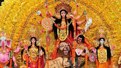 துர்கை அம்மன்: சக்தி, தைரியம் மற்றும் பாதுகாப்பின் தெய்வம்..!