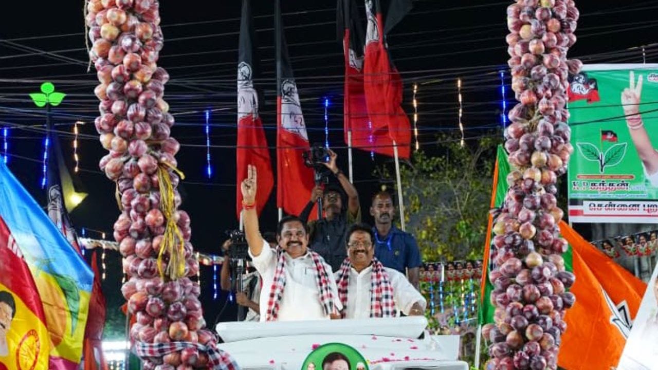 வெற்றி வாய்ப்பை எடுத்துக்கொண்டால், இந்த தொகுதியில் அதிமுகக்கு அதிக முன்னிலை காணப்படுகிறது. குறிப்பாக எடப்பாடி கே. பழனிசாமி அவர்களின் தனிப்பட்ட செல்வாக்கு காரணமாக, இந்த முறையும் அதிமுக வெற்றி பெறும் வாய்ப்பு அதிகம் என அரசியல் நிலவரம் கூறுகிறது.