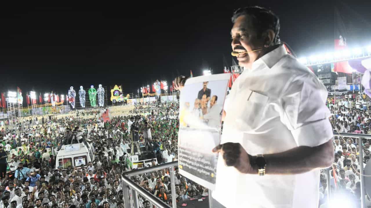 இன்னும் 2 வாரத்தில் ஊழலில் சிக்கிய அமைச்சர் சிறைக்கு செல்வார்.. பரபரப்பை கிளப்பிய இபிஎஸ்!!