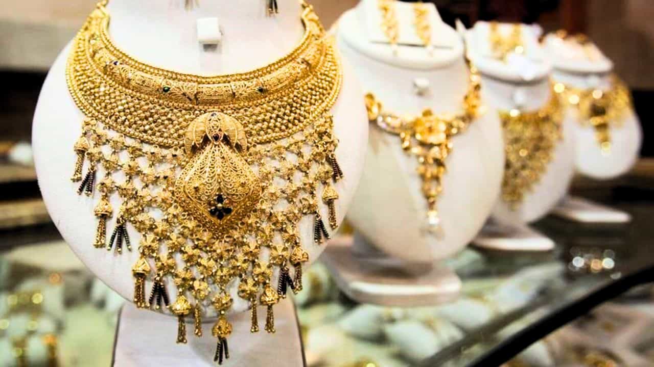 Gold price: தங்கம் விலை மீண்டும் அதிரடியாக உயர்வு.. இன்றைய நிலவரம்..