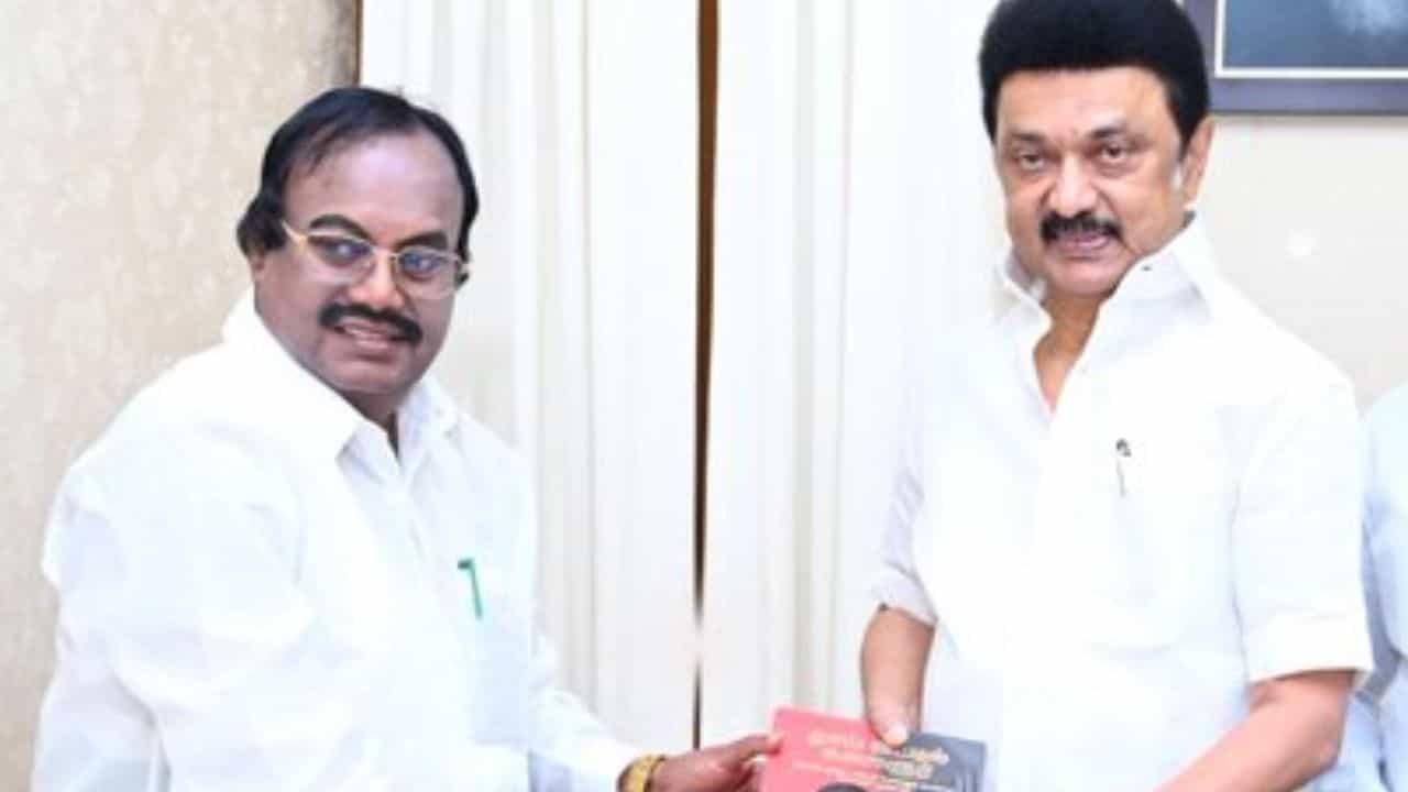 K. Pitchandi Tamil Nadu Election: கருணாநிதியால் அடையாளம் காண்பிக்கப்பட்டவர்... 6 முறை வெற்றி வாகை சூடியவர்.. மீண்டும் தடம் பதிப்பாரா கு.பிச்சாண்டி! K. Pitchandi Tamil Nadu Election: கருணாநிதியால் அடையாளம் காண்பிக்கப்பட்டவர்... 6 முறை வெற்றி வாகை சூடியவர்.. மீண்டும் தடம் பதிப்பாரா கு.பிச்சாண்டி!