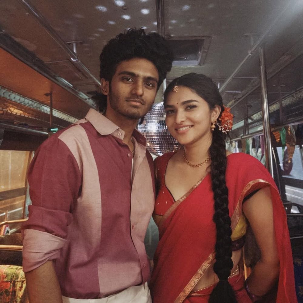 நடிகை கயாடு லோஹர் தற்போது தமிழில் இதயம் முரளி, இம்மார்ட்டல் போன்ற படங்களில் நடித்துவருகிறார். மேலும் இவர் சமீபத்தில் சாய் அப்யங்கர் இசையமைப்பில் வெளியான பவழ மல்லி என்ற பாடலுக்கு சிறப்பு நடனமாடியிருந்தார். இதில் இவரின் நடனமானது இணையத்தில் ட்ரெண்டிங்கில் உள்ளது. அந்த வகையில் நேர்காணல் ஒன்றில் பேசிய இவர், தமிழ் உச்ச நடிகர் ஒருவருடன் இணைந்து நடிக்க விருப்பம் தெரிவித்துள்ளார்.