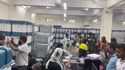 கோவையில் 10 தொகுதிக்கு வாக்குப்பதிவு இயந்திரம் அனுப்பி வைப்பு!