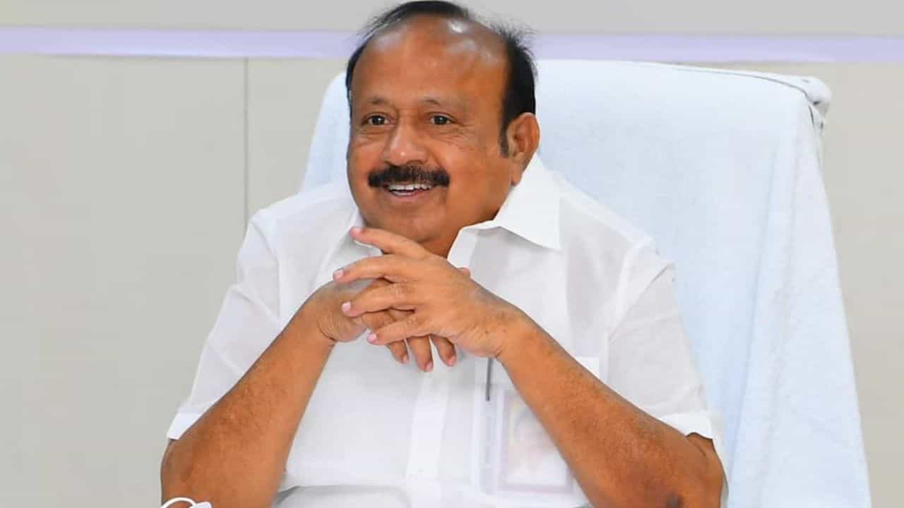 M.R.K.Panneerselvam Tamil Nadu Election: அமைச்சர் பதவிக்கு அடித்தளமான குறிஞ்சிப்பாடி தொகுதி.. மீண்டும் வெற்றிக் கனியை சுவைப்பாரா எம்.ஆர்.கே.பன்னீர் செல்வம்!