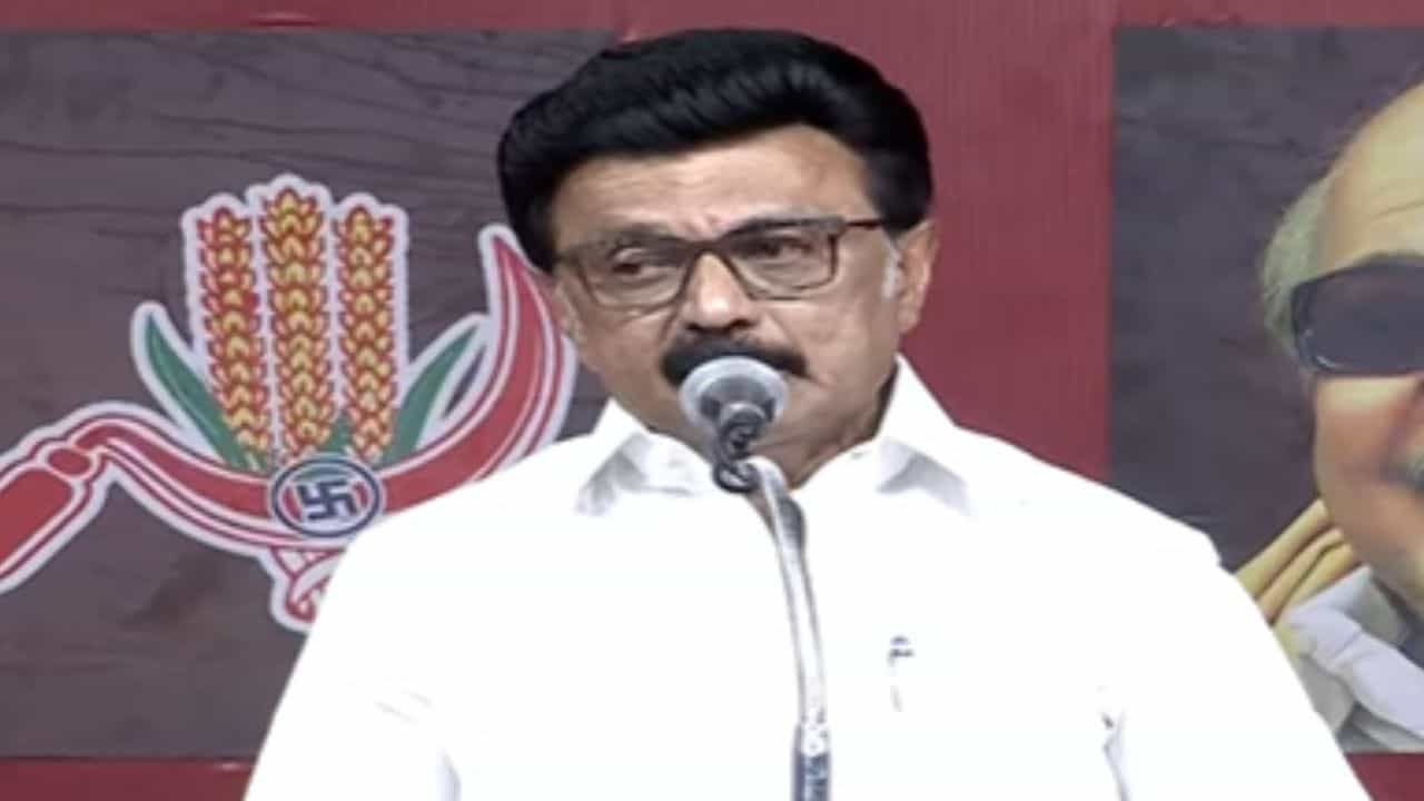 திமுக தேர்தல் அறிக்கையை பார்த்து எடப்பாடி புலம்புகிறார்... முதல்வர் மு.க.ஸ்டாலின் கடும் தாக்கு!