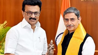 தமிழகத்தில் இருந்து விடைபெறும் ஆளுநர் ரவி.. நேரில் சந்தித்து பரிசளித்த முதல்வர் ஸ்டாலின்..