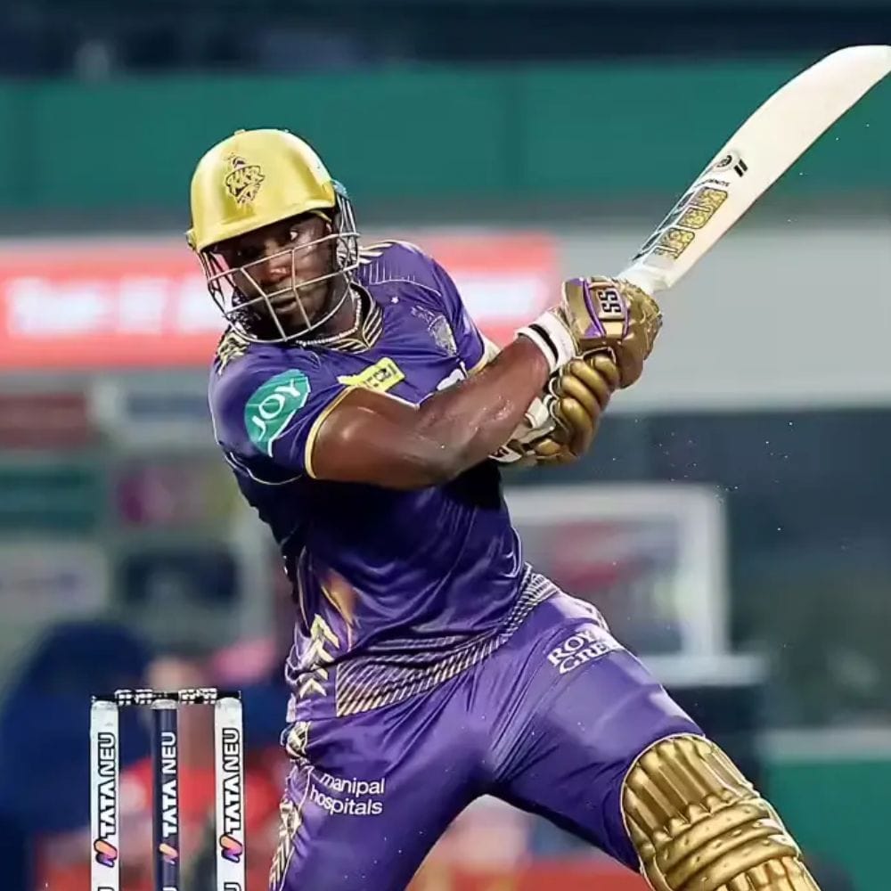 ஐபிஎல் தொடரின் ஒரு சீசனில் அதிக சிக்ஸர்கள் அடித்த பட்டியலில் ஆண்ட்ரே ரஸ்ஸல் இரண்டாவது இடத்தில் உள்ளார். 2019-ஆம் ஆண்டு கொல்கத்தா நைட் ரைடர்ஸ் அணிக்காக விளையாடியபோது ரஸ்ஸல் 52 சிக்ஸர்களை அடித்தார். ரஸ்ஸல் தற்போது கொல்கத்தா நைட் ரைடர்ஸ் அணியின் பவர் ஹிட்டர் பயிற்சியாளராக உள்ளார்.