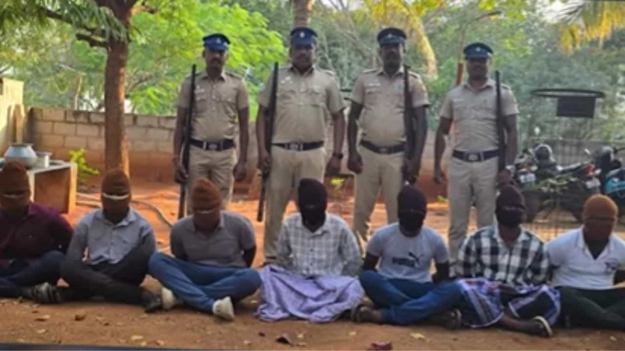 திருநெல்வேலி இரட்டை கொலை சம்பவம்... சிறையில் இருந்து திட்டம் தீட்டியல் கும்பல்... பரபரப்பு பின்னணி!