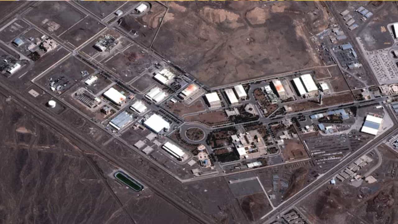 ஈரானின் அணுசக்தி மையம் மீது தாக்குதல்.. கதிர்வீச்சு அபாயம்? அதிர்ச்சியில் உலக நாடுகள்.. ஈரானின் அணுசக்தி மையம் மீது தாக்குதல்.. கதிர்வீச்சு அபாயம்? அதிர்ச்சியில் உலக நாடுகள்..