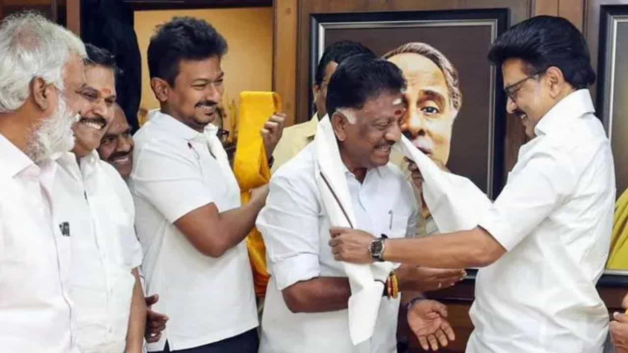 அதிமுகவில் பழிவாங்கப்பட்டேன்.. திமுகவில் இணைந்தது ஏன்? ஓபிஎஸ் பரபரப்பு விளக்கம்..