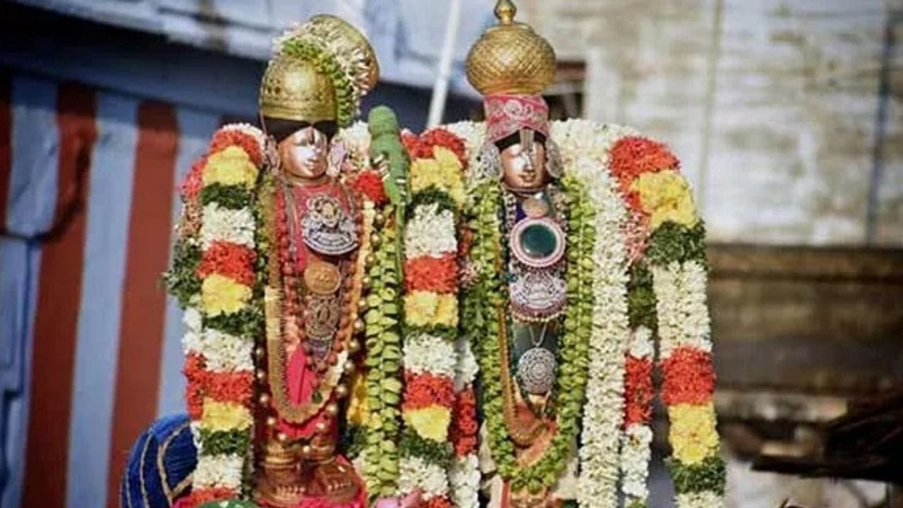 நமது முன்னோர்கள் எந்தவொரு பண்டிகையையும் காரணமின்றி உருவாக்கவில்லை. பங்குனி பௌர்ணமி அன்று நிலவு பூமிக்கு மிக அருகில் இருக்கும். இதனால் மனிதர்களின் மனதில் ஏற்படும் ஒருவித படபடப்பு அல்லது குழப்பத்தைச் சீர் செய்யவே, இந்த நேரத்தில் கோவிலுக்குச் சென்று பஜனை பாடி தியானம் செய்யும் முறையை முன்னோர்கள் வகுத்தனர்.