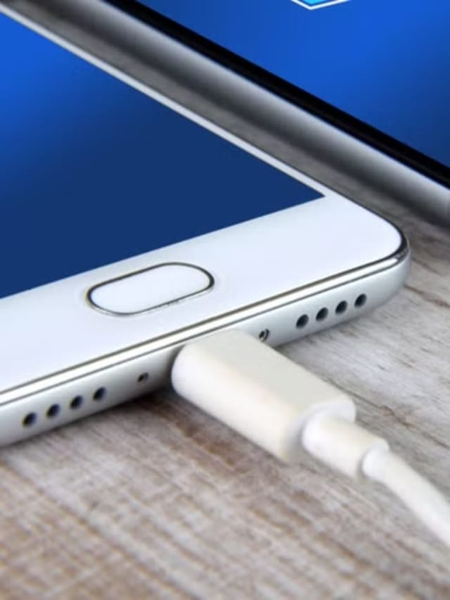 எதனால் ஃபோனில் சார்ஜ் விரைவாக காலியாகிறது தெரியுமா?