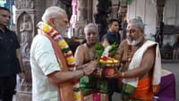 மதுரை திருப்பரங்குன்றத்தில் பிரதமர் மோடி சாமி தரிசனம்...
