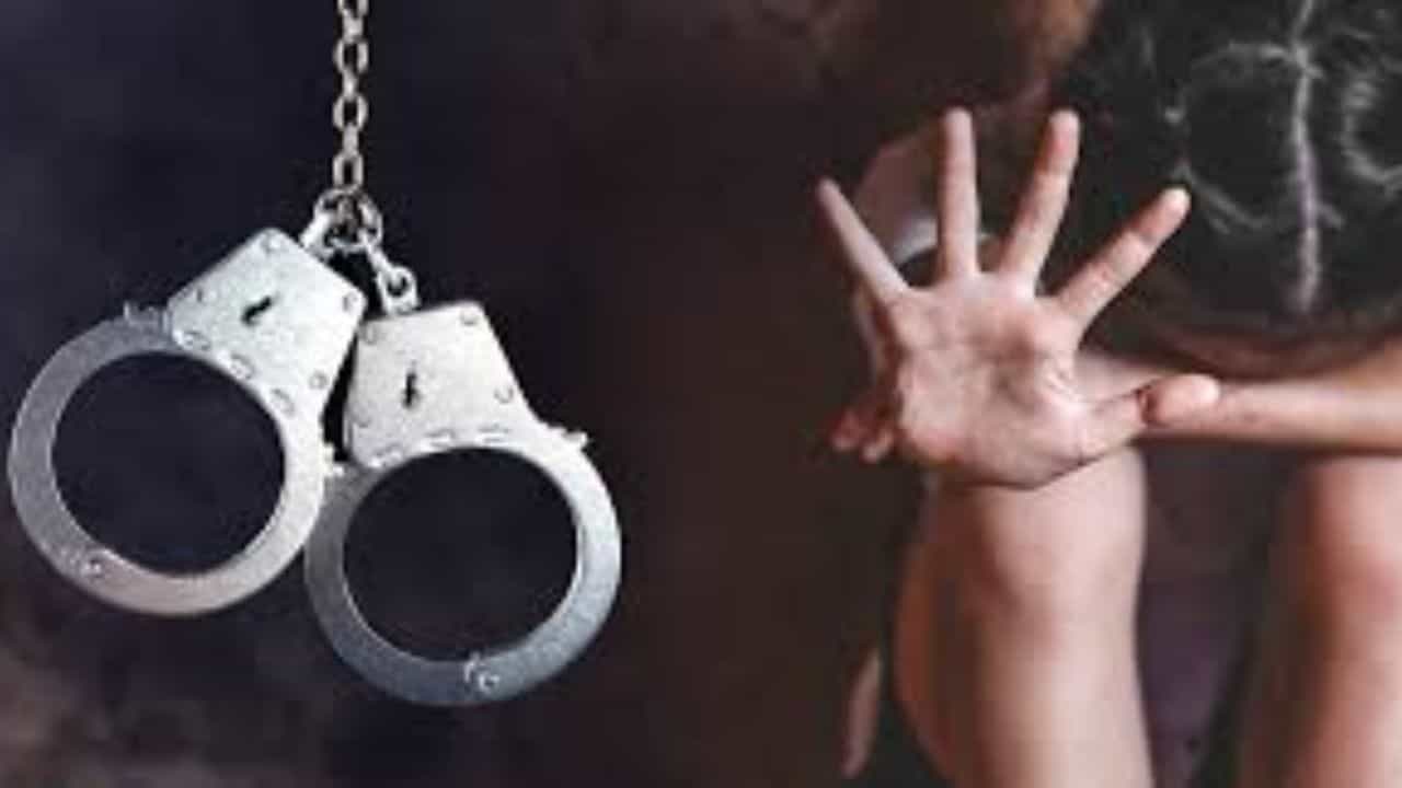 சிரித்துப் பேசி சீரழித்த வீட்டு உரிமையாளர்: கதறிய மாணவி... சிக்கிய மர வியாபாரி!